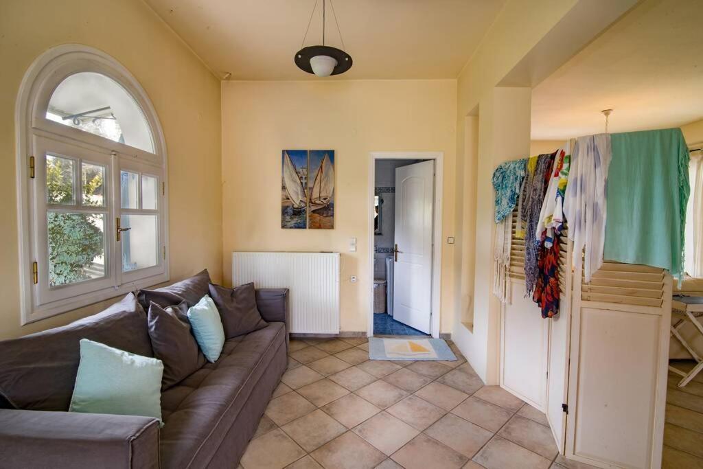 The Cottage House Romirion Экстерьер фото